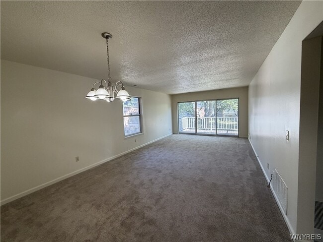 Building Photo - 4547 Chestnut Ridge Rd