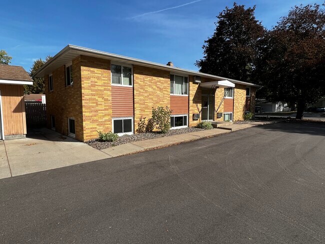 Brick 4-Plex - 122 State St