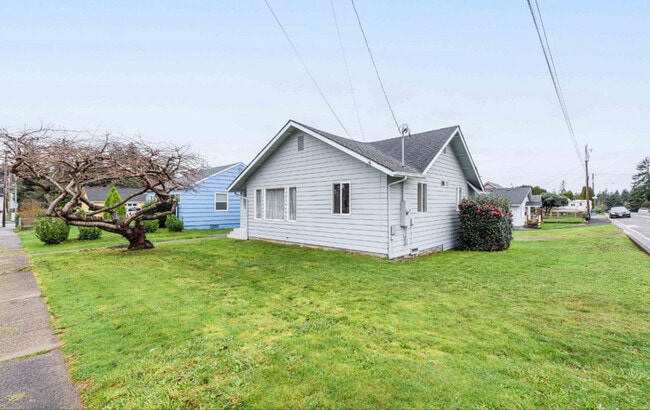 Foto del edificio - 3314 Sherman Ave