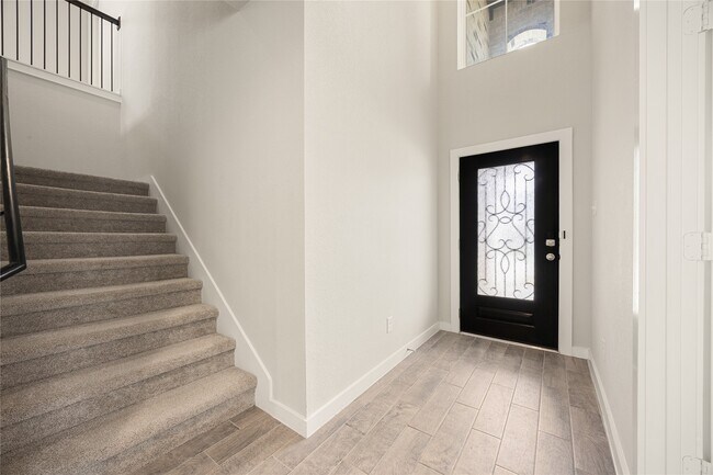 Building Photo - 27118 Peaceful Cv Dr