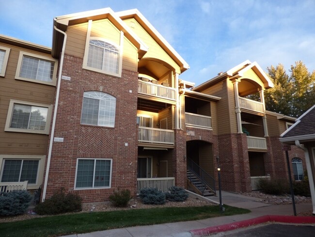SOUTHPARK, BEAUTIFUL UPDATES, NEW BLACK GRANITE COUNTERS, NEW CARPET, STAINLESS APPLIANCES, GARAGE! - SOUTHPARK, BEAUTIFUL UPDATES, NEW BLACK GRANITE COUNTERS, NEW CARPET, STAINLESS APPLIANCES, GARAGE! Apartment