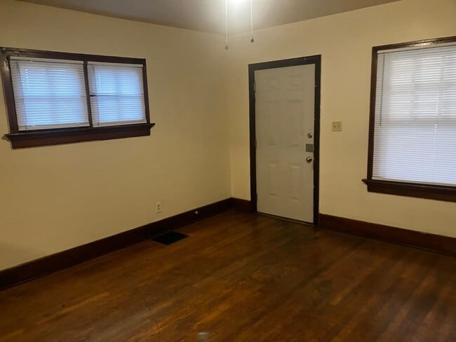 Photo - 101-103 W Norman Apartment