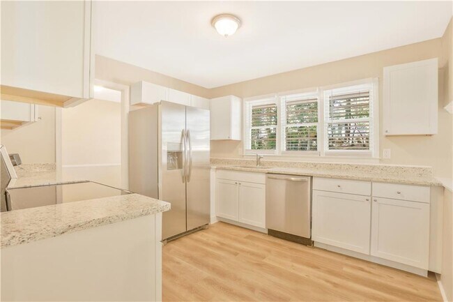 Building Photo - 969 Rockbridge Way NW