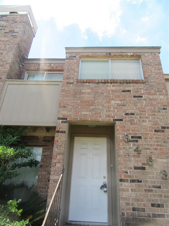 Primary Photo - 6463 Cambridge Glen Dr