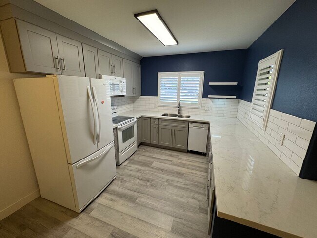 Foto del edificio - Charming 1-Bedroom Home in the heart of Gilbert – Prime Location!