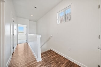 Building Photo - Townhomes at Twenty01