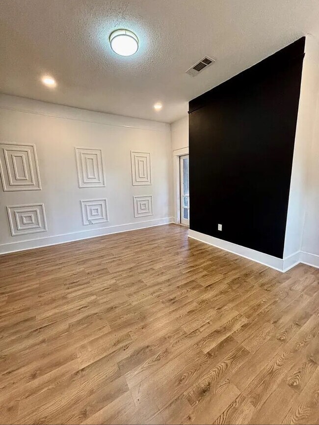 Foto del edificio - 505 Arnold Ave