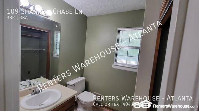 Building Photo - Spacious 3 Bedroom home in Fairburn!