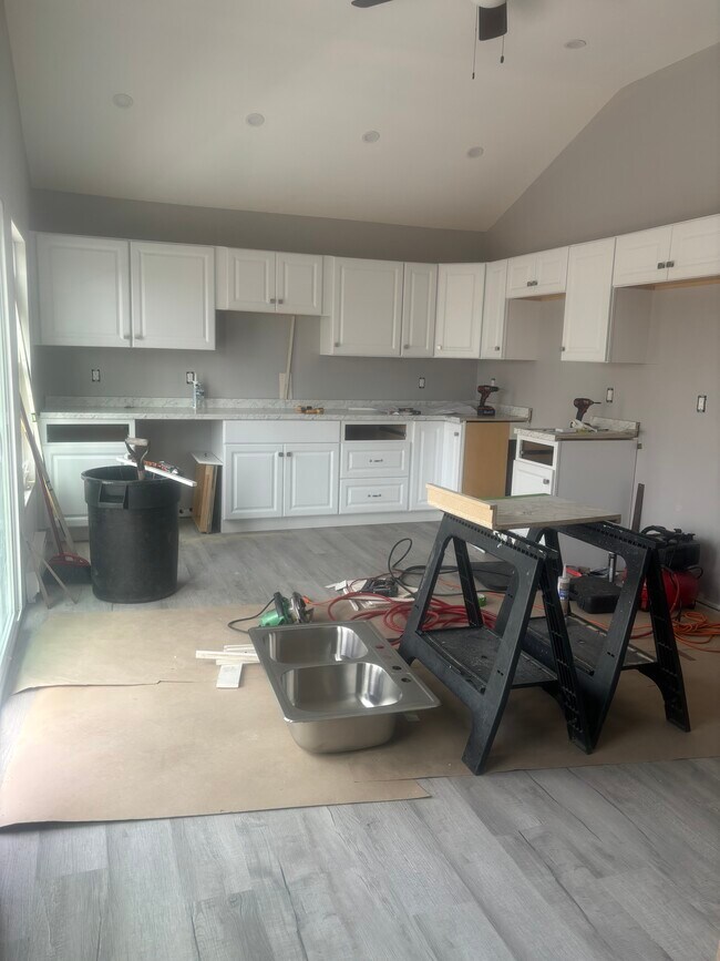 10 Long Hill Rd Unit D, Clinton, CT 06413 Apartments in Clinton, CT