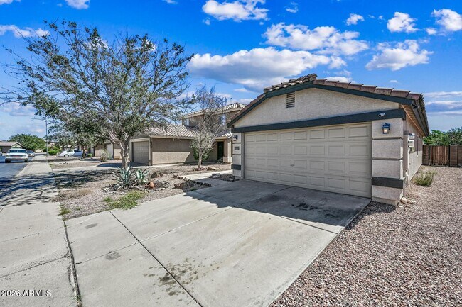 Building Photo - 12021 W Columbine Dr
