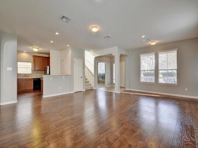 Building Photo - 1811 Copper Breaks Ln