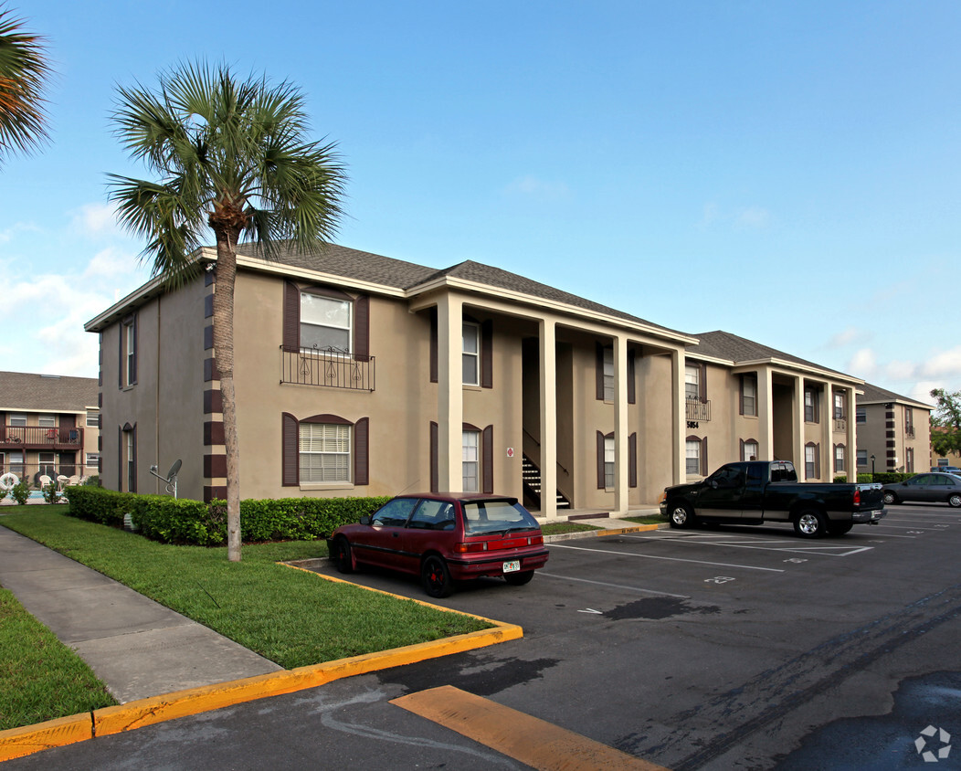 Foto principal - Colony East Apartments