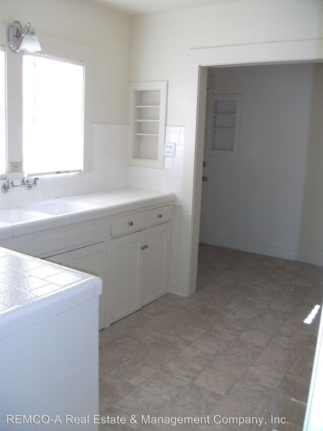 Foto del edificio - 3739-3741 Olive Ave