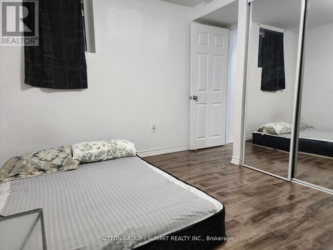 Photo du bâtiment - 1525 Willow Way