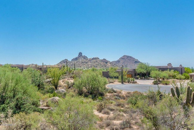 Building Photo - 10260 E White Feather Ln