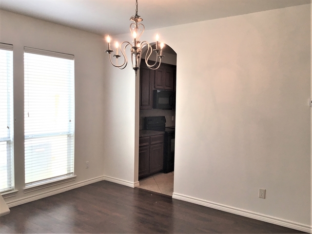 Foto del edificio - 15818 Shoreline Terrace Dr