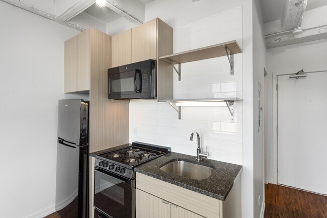 Foto del edificio - 1325 W Wilson Ave