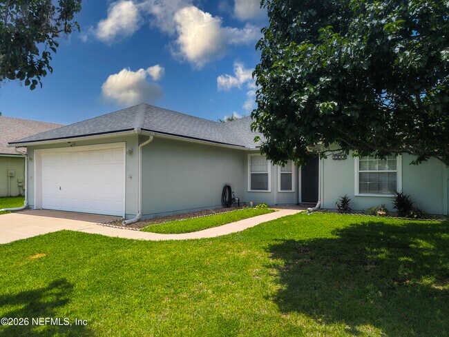 Building Photo - 2084 Frogmore Dr