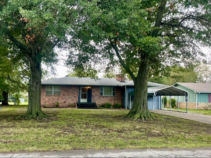 Foto principal - 1108 S Mill St