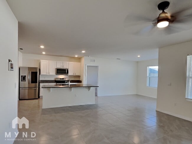 Foto del edificio - 3693 Diving Dove Ln