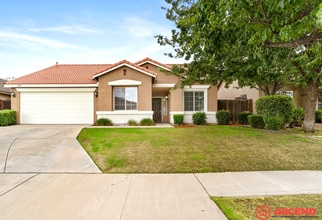 Building Photo - 5905 Oneida Falls Dr