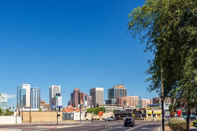 Foto del edificio - Taylor Street Apartments