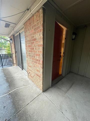 Foto del edificio - 4211 Newton Ave