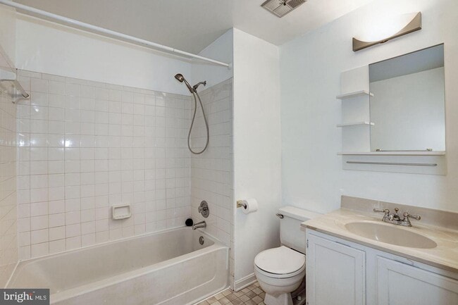 Building Photo - 6206 Little Valley Way