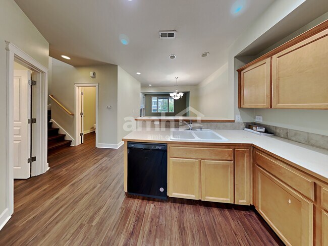 Foto del edificio - 129 Wild Rose St