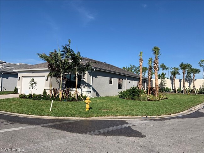 Building Photo - 12830 Hawkins Dr