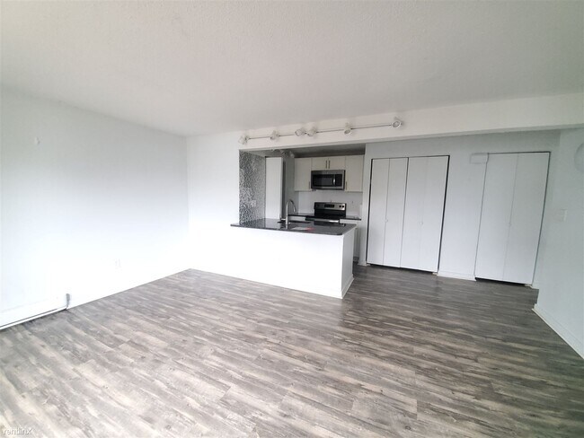 Building Photo - 2 br, 1 bath  - 76 Terrace St Apt G3 G3