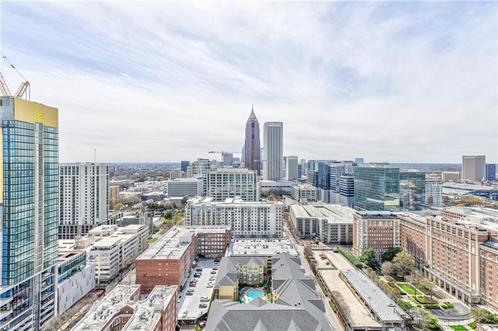 Foto principal - 860 Peachtree St NE