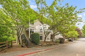 Primary Photo - 9822 NE 122nd St