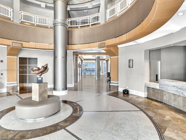 Building Photo - 848 Brickell Key Dr