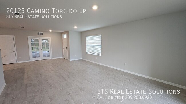 Foto del edificio - 20125 Camino Torcido Lp