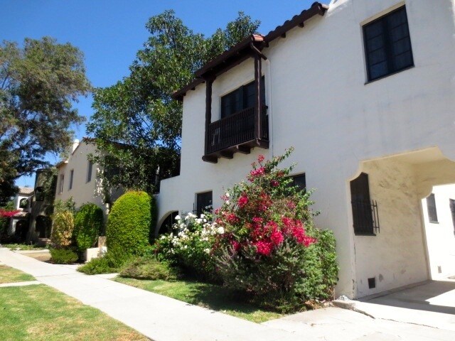Building Photo - 628 N Windsor Blvd