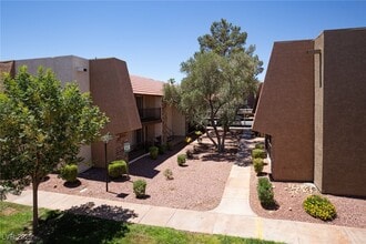 Building Photo - 4310 Sandy River Dr