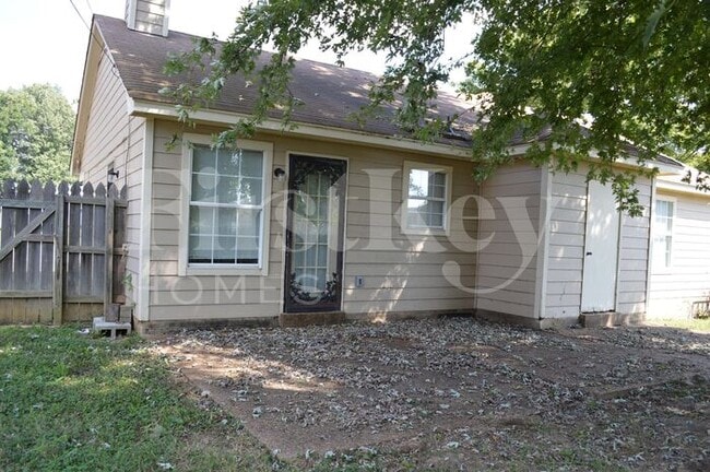 Building Photo - 6045 Holly Heights Cove