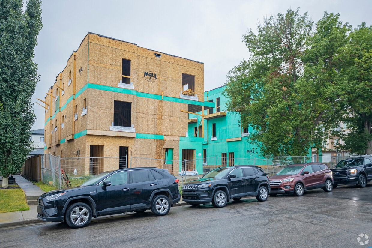 Building Photo - Loop 36
