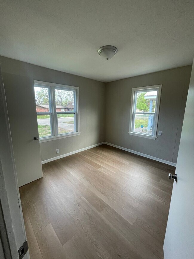 Foto del edificio - 2 Bedroom 1 Bath Home For Rent