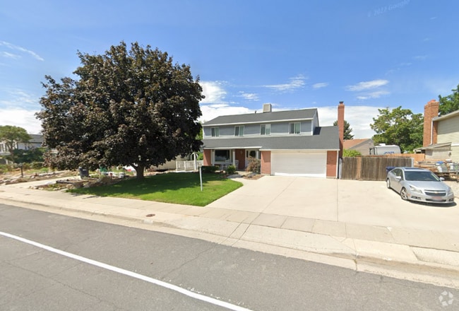 Building Photo - 11888 S Hidden Valley Dr