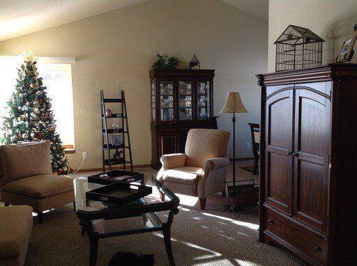 Building Photo - 310 Doral Way