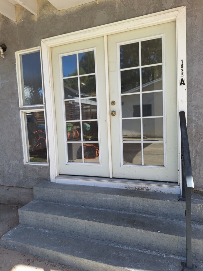 Building Photo - 1835 N Ave 53