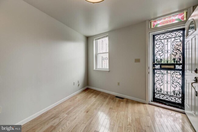 Foto del edificio - 1205 Gough St