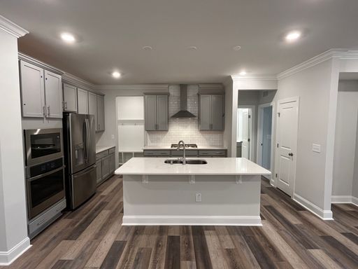 Foto del edificio - Newly Built 4BD, 3BA Cary Townhome with Modern Amenities and Screened-In Patio