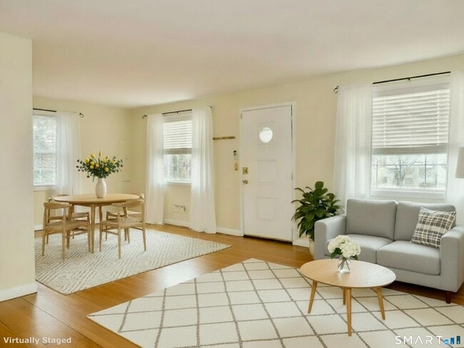 Building Photo - 12 W Rocks Rd