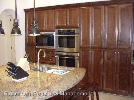 Foto del edificio - 5 br, 4 bath House - 782 Rolling Hills Ln.