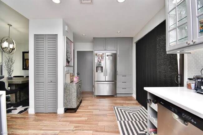 Foto del edificio - 3 br, 2 bath House - 21565 Yellowstone Par...