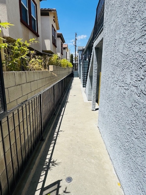 Building common area - 565 E Magnolia Blvd