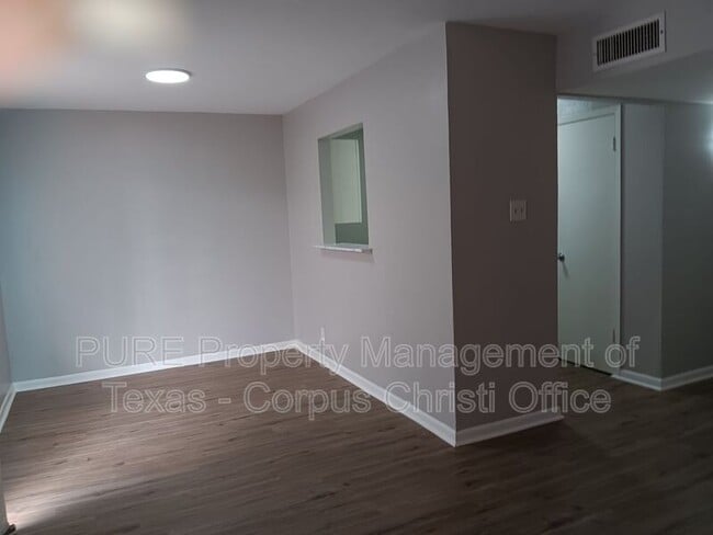 Building Photo - 3535 Cottonwood St